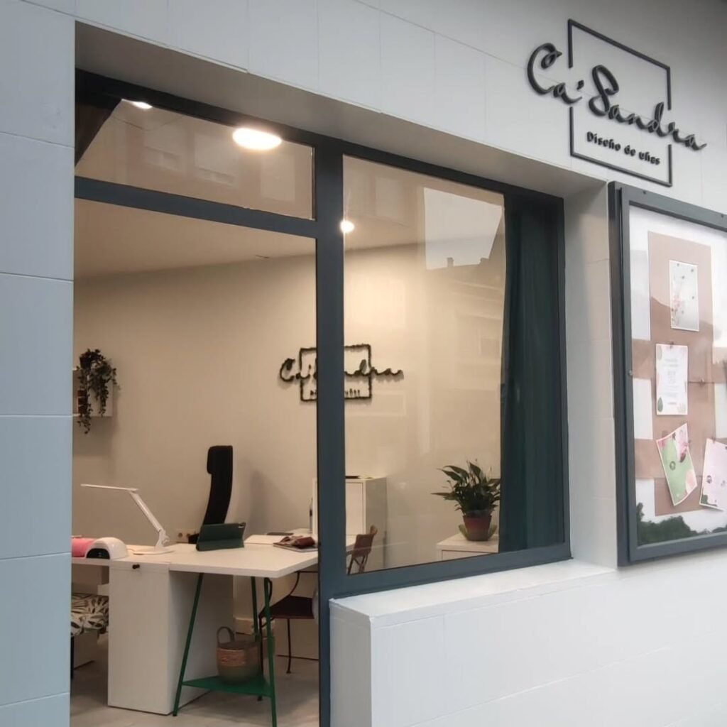 diseño de uñas en colloto (asturias)